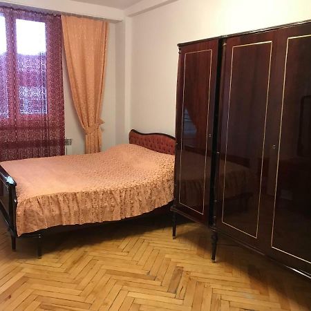 33 Martiros Saryan Street Apartment Yerevan Exterior photo