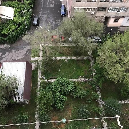 33 Martiros Saryan Street Apartment Yerevan Exterior photo