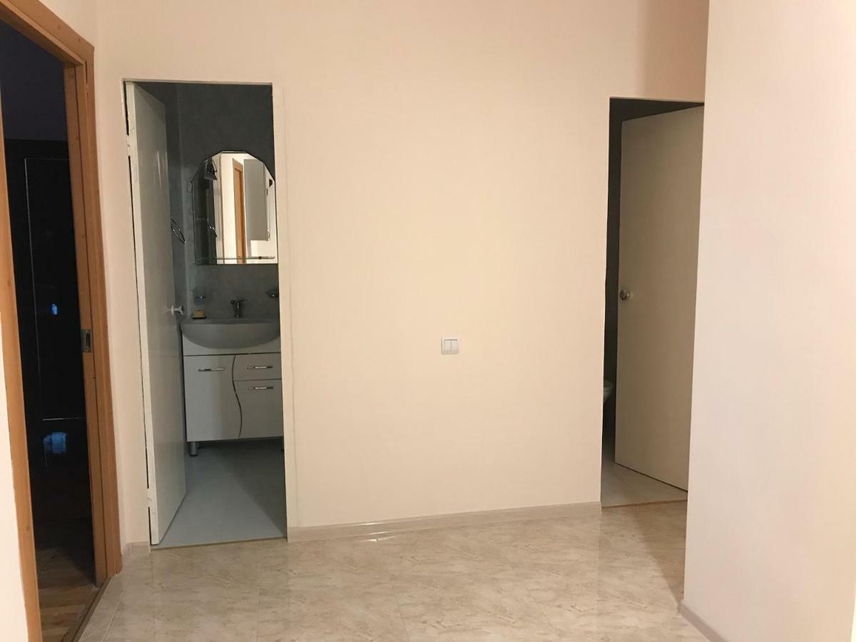 33 Martiros Saryan Street Apartment Yerevan Exterior photo
