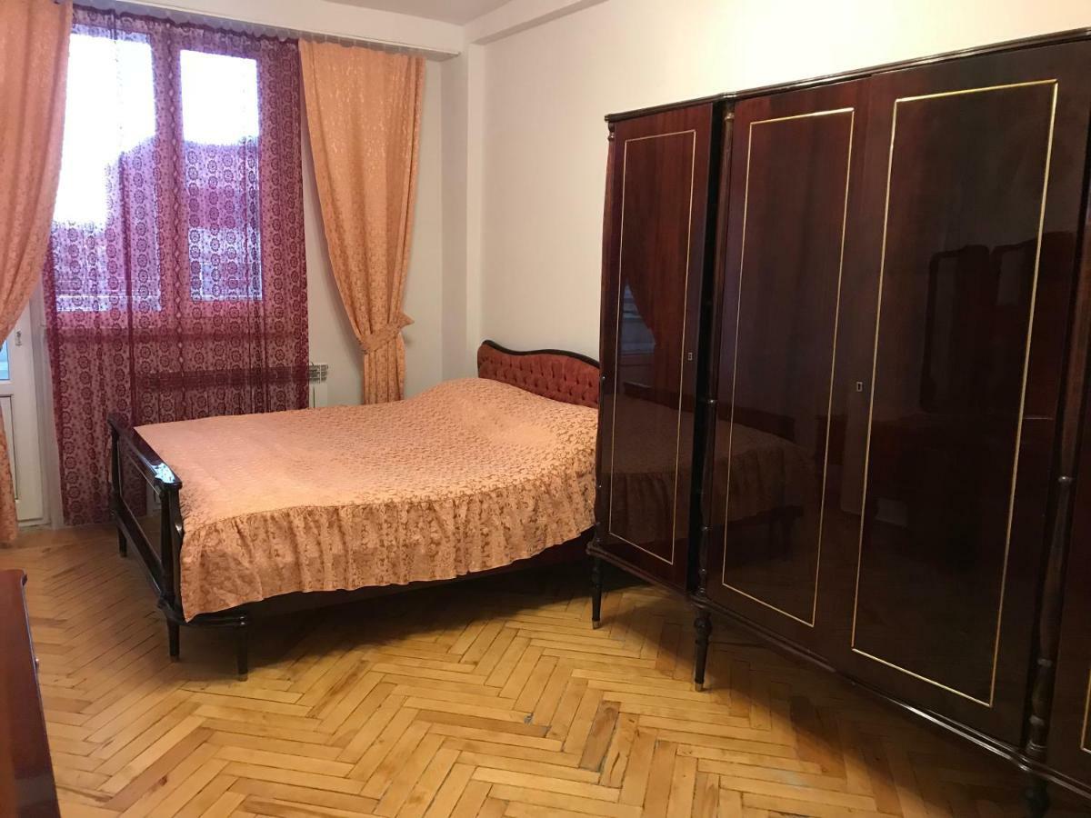 33 Martiros Saryan Street Apartment Yerevan Exterior photo