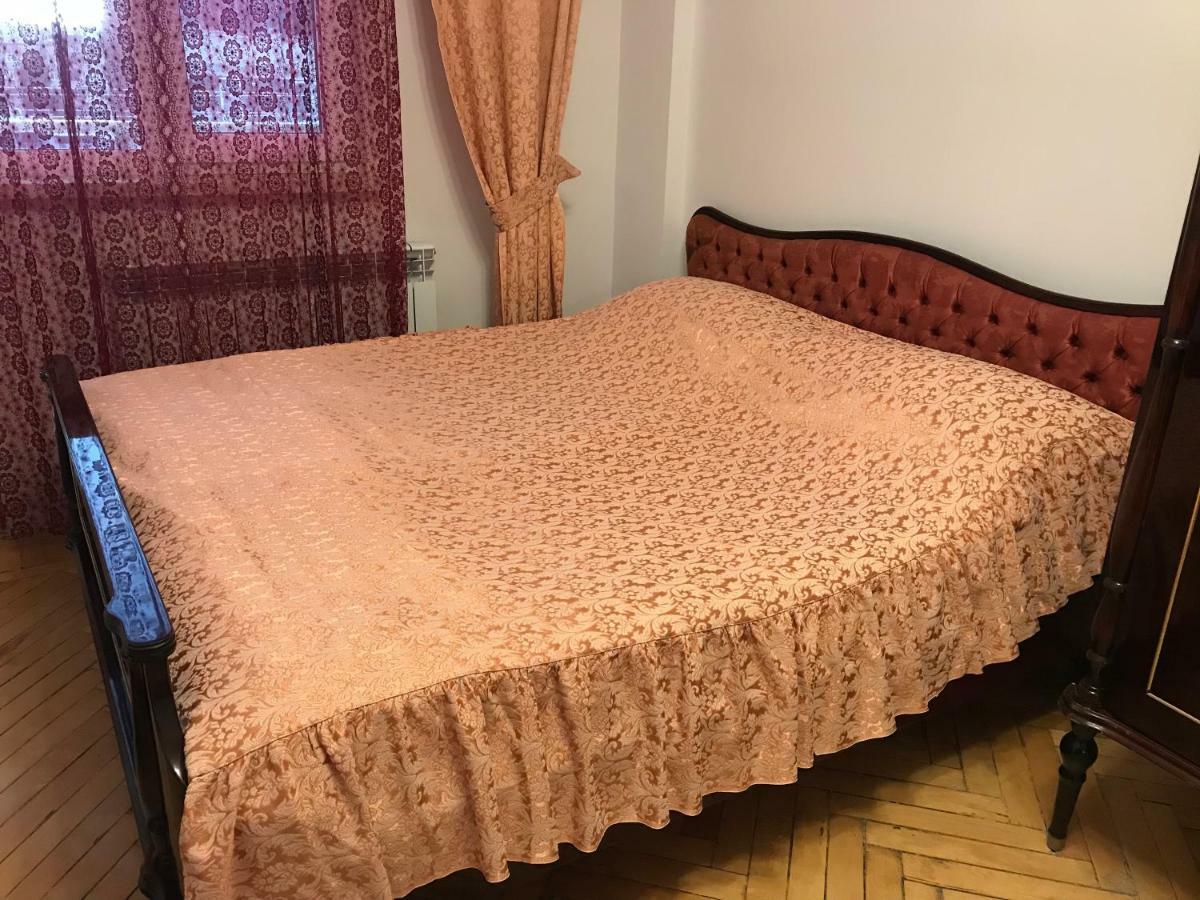 33 Martiros Saryan Street Apartment Yerevan Exterior photo