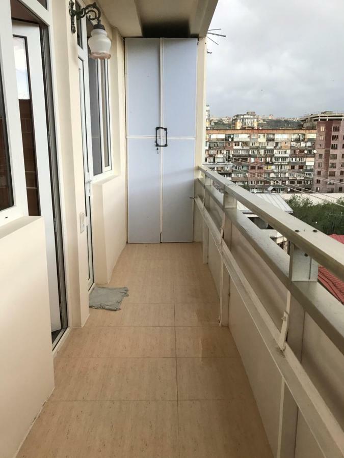 33 Martiros Saryan Street Apartment Yerevan Exterior photo