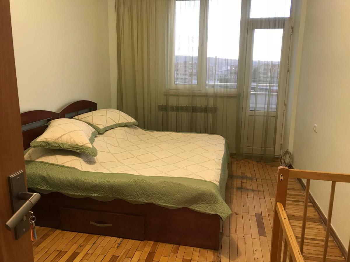 33 Martiros Saryan Street Apartment Yerevan Exterior photo